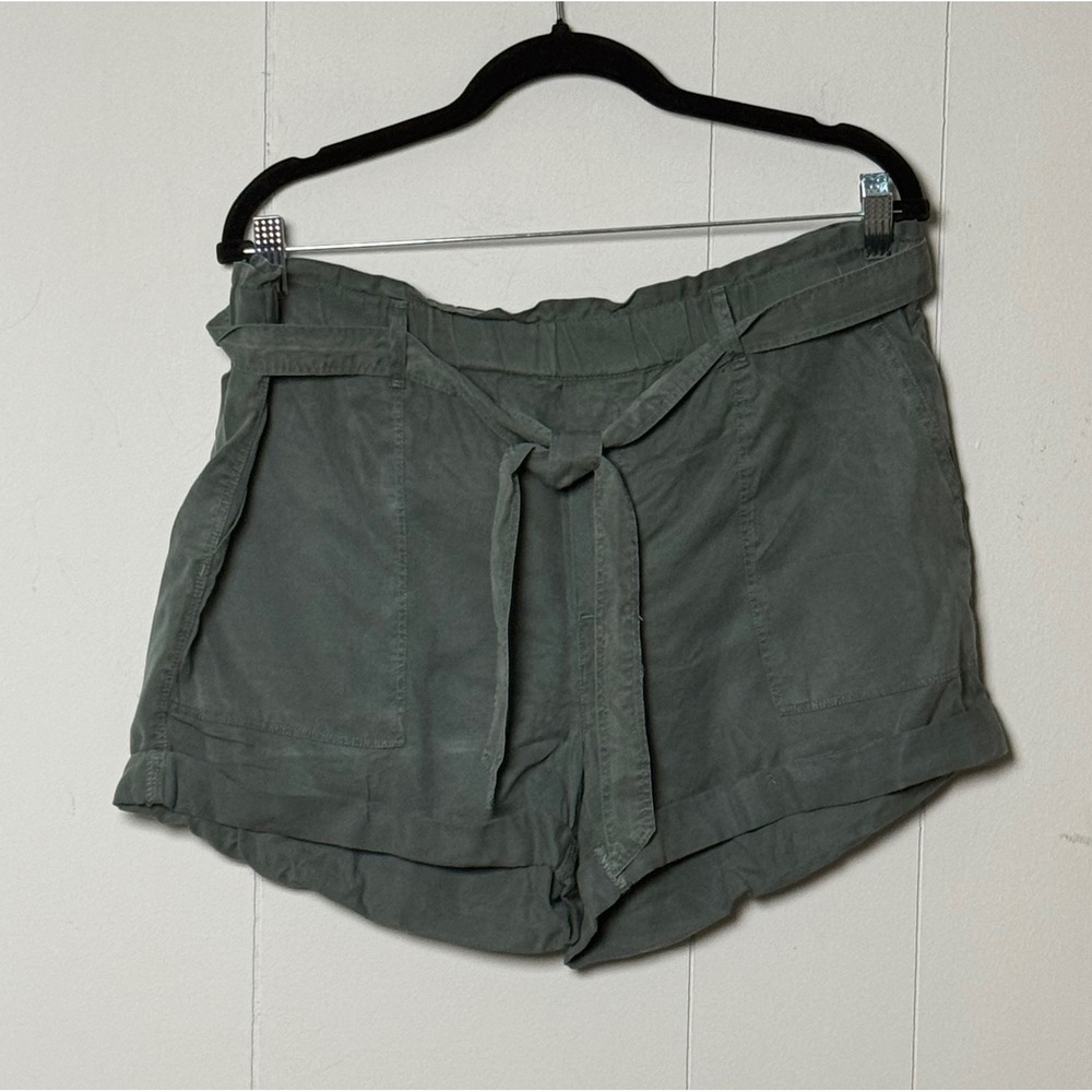 NWT Aerie Women's Green Lyocell Paperbag Tie Waist Shorts Size Medium